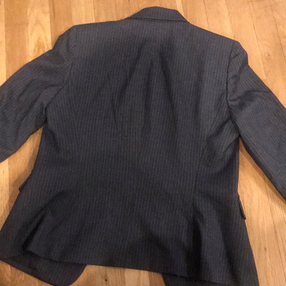 Authentic Tahari - gray blazer w/ white stripes - Picture 4 of 4